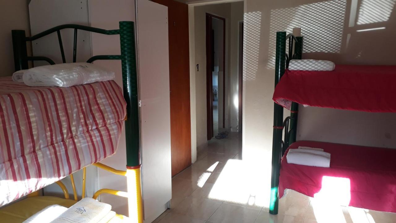 Hostel Puerta De Hierro Villa Alsina Buitenkant foto