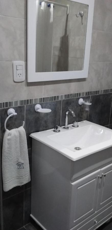 Hostel Puerta De Hierro Villa Alsina Buitenkant foto